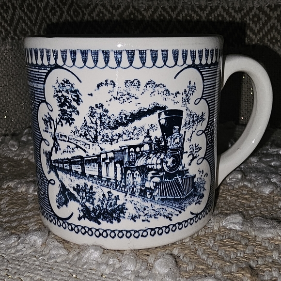 Royal China Currier & Ives coffee cup with the "Express Train" pattern - Picture 1 of 6